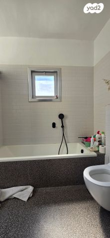 סאבלט, רבנו תם 10, הדר, רמת השרון