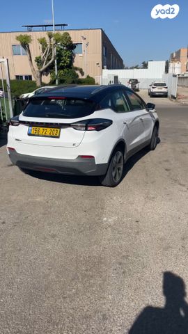 מודעת רכב ג׳ילי Geometry C