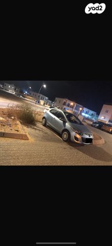 מודעת רכב מאזדה 2