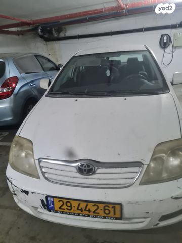 טויוטה קורולה