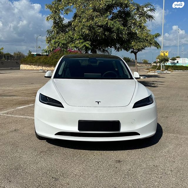 טסלה מודל 3