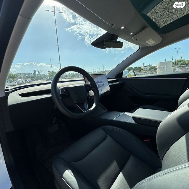 טסלה מודל 3