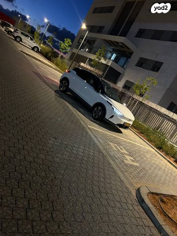 מודעת רכב ג׳ילי Geometry C