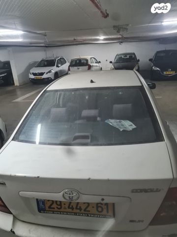 טויוטה קורולה