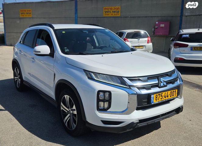 מודעת רכב מיצובישי ASX