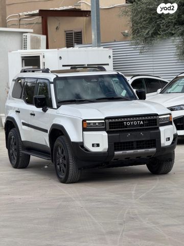 טויוטה לנד קרוזר