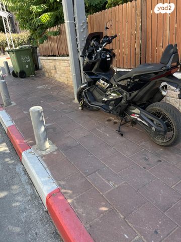 הונדה X-ADV750