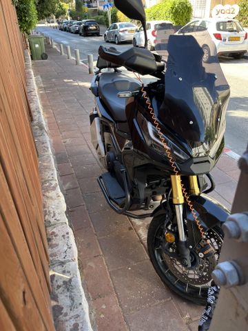 הונדה X-ADV750