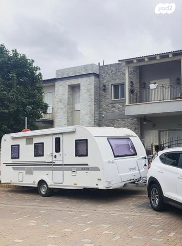 מודעת רכב נגרר (קראוון נגרר)