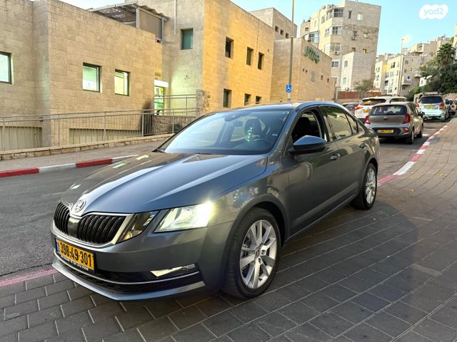 סקודה אוקטביה 