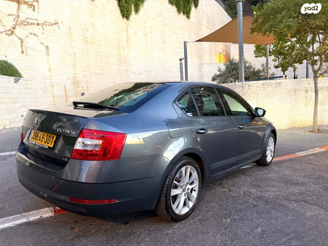 סקודה אוקטביה 