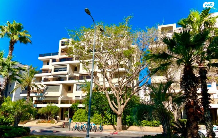 קדושי השואה 20