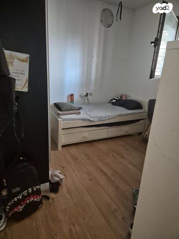 דירה, אלונים 10, קרית השרון, נתניה