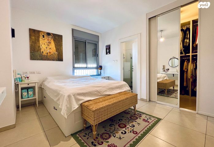 דירה, הרב ישעיהו משורר 25, הדר גנים, פתח תקווה