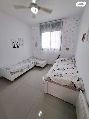 דירת גן, אגוז 5, סנסן, צור הדסה