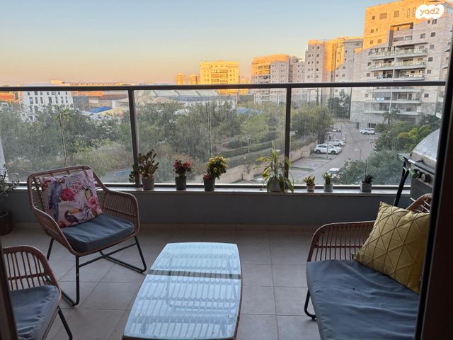 דירה, התורן 1, נאות רבין, יבנה