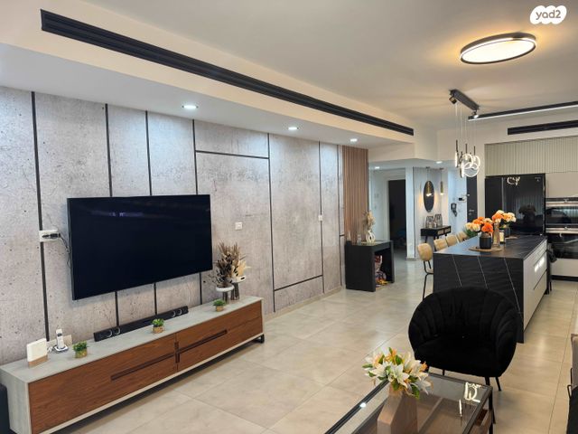 דירה, סעדיה גאון 36, שעריים, רחובות