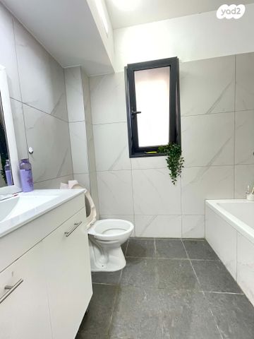 דירה, שמואל הנביא 20, פסגות אפק, ראש העין