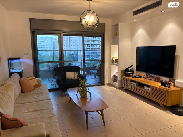 דירה, התורן 1, נאות רבין, יבנה