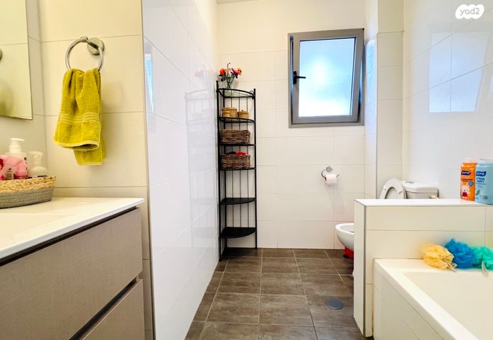 דירה, הרב ישעיהו משורר 25, הדר גנים, פתח תקווה