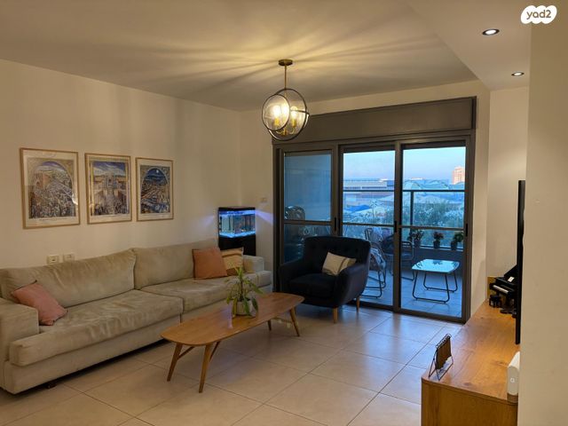 דירה, התורן 1, נאות רבין, יבנה