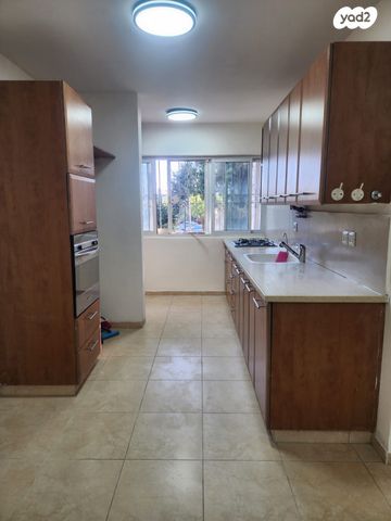 דירה, מבוא ערמון 5, שכונה ב', מבשרת ציון