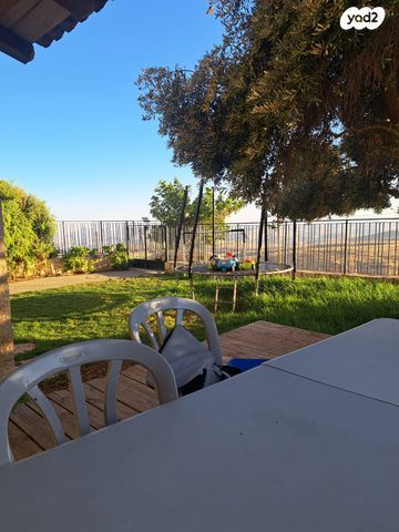 בית פרטי/ קוטג', נוף הרים 16, רימונים, רימונים