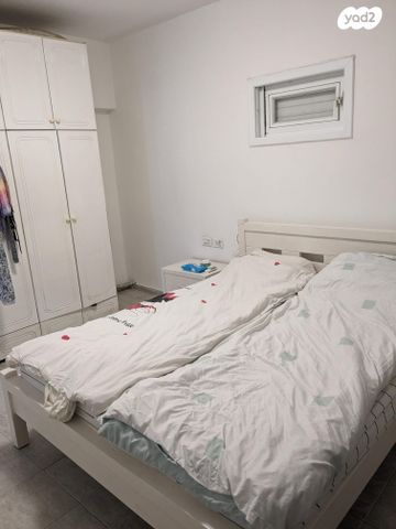 דירה, הרצל 75, שכונת בן גוריון, מרכז העיר ג', רמת גן