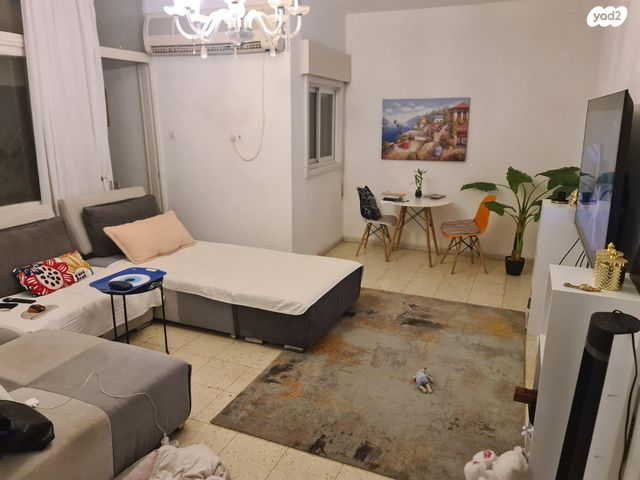 יהושע חנקין 54