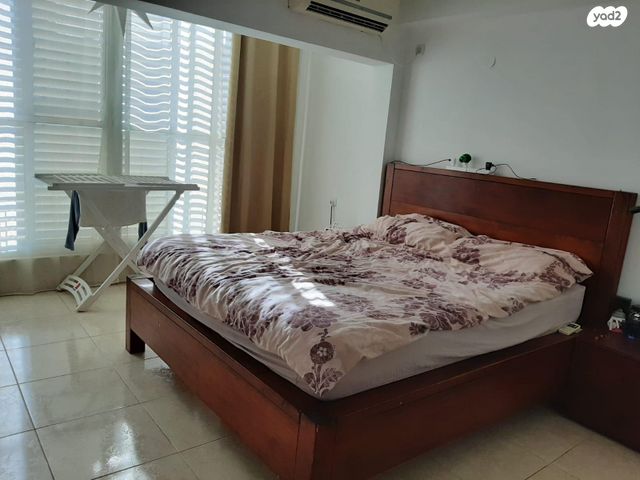 שדרות שז"ר 7