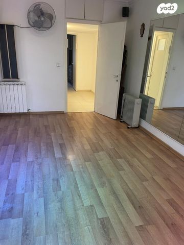 דירה, תירוש 551, גילה, ירושלים