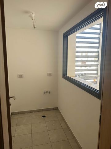 דירה, לשם 33, שאר העיר, אריאל