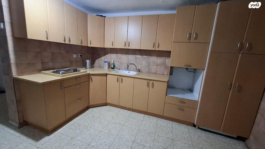 דירה, הרב אברהם הלל 15, ויצמן, רמלה