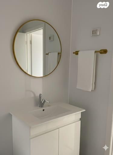 דירה, לאה גולדברג 4, חתני פרס ישראל, באר יעקב