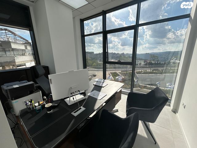 משרדים, נחום חפצדי 1, אזור תעשיה גבעת שאול, ירושלים