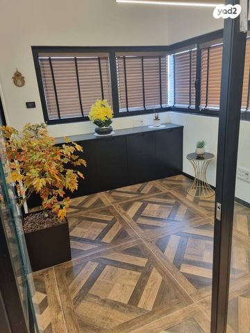 משרדים, בר כוכבא 4, אזור תעשיה צפון, בני ברק