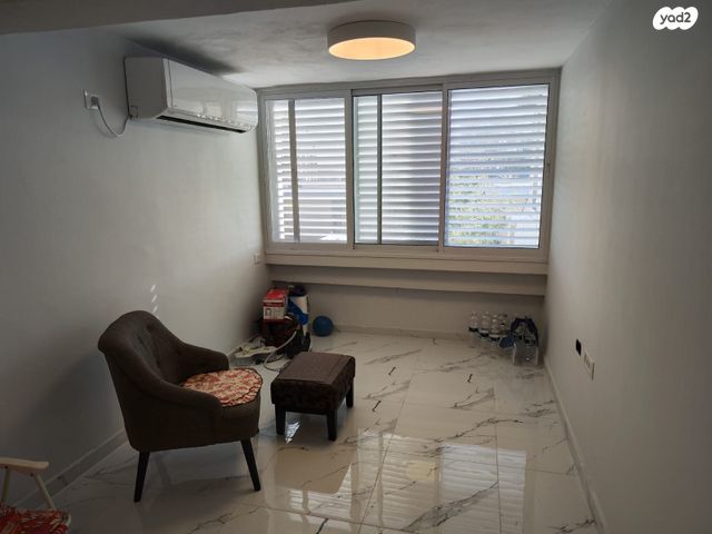 דירה, הראשונים, רובע א', אשדוד