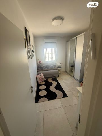 דירה, שדרות העצמאות 47, בת ים