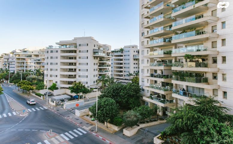 דירה, סמיר משה נקאש, כפר גנים ג, פתח תקווה