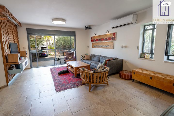 בית פרטי/ קוטג', נופך, מודיעין מכבים רעות