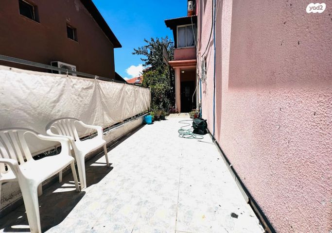 דו משפחתי, מעלות תרשיחא