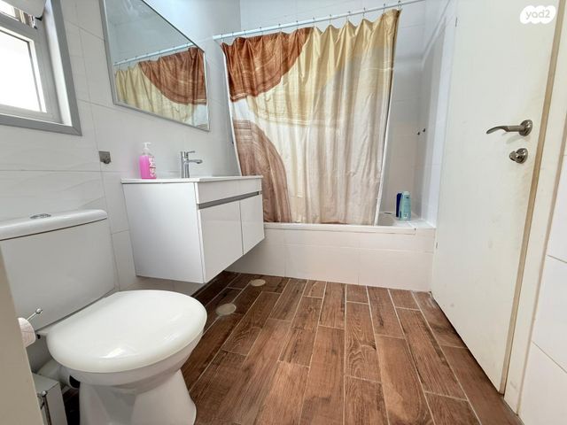 דירת גן, מירון, אורנים, מעלות תרשיחא