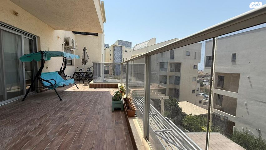 דירת גן, מירון, אורנים, מעלות תרשיחא