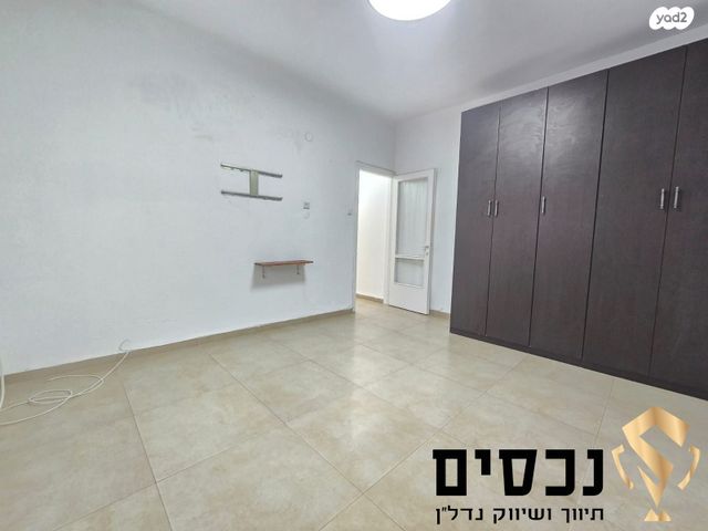 דירה, ליפה ויניצקי, פתח תקווה