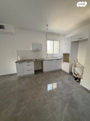 דירה, ביאליק, צפון מערב מרכז העיר, נתניה