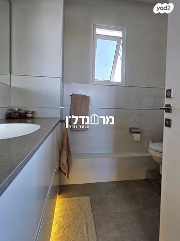 דירה, התנאים, נווה אמירים, הרצליה