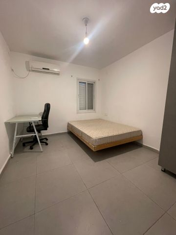 דירה, שכונה ב', באר שבע