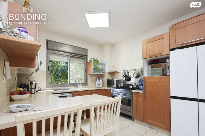 דו משפחתי, האודם, 212 מזרח, אבן יהודה