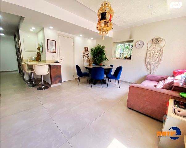 דירה, יצחק ניידיץ', קרית היובל, ירושלים