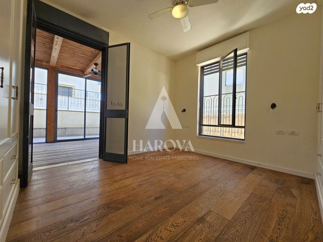 דירת גן, הלימון, עג'מי, גבעת העליה, תל אביב יפו